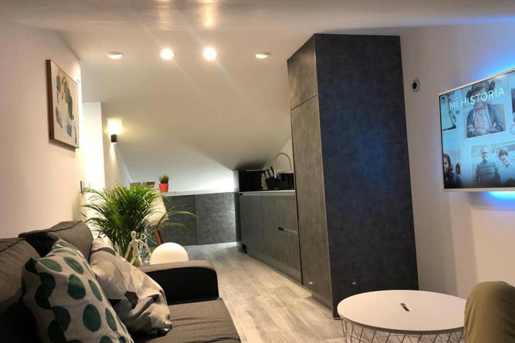 Buhardilla Comillas Beach En Primera Linea De Playa, Wifi, Netflix Exterior photo